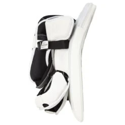 CCM Extreme Flex E5.9 Intermediate Goalie Blocker -Ice Hockey Equipment Shop ccm goalie blocker extreme flex 5 e 5 9 int inset2